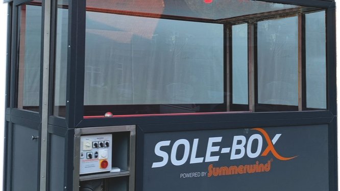 Summerwind Solebox mit Solarium, Stand 3-B02